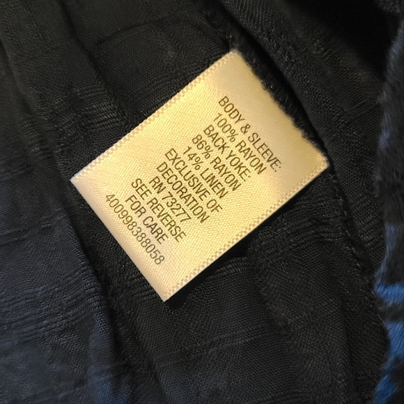 Vera Dark Blue Top - Picture 4 of 5